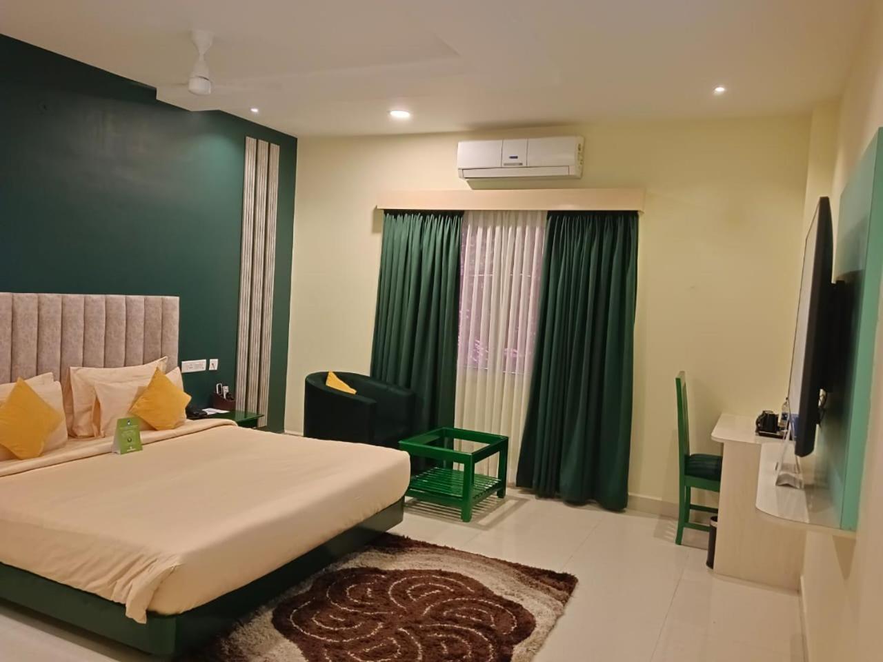 Hotel Royal Grande Vellore Exterior photo